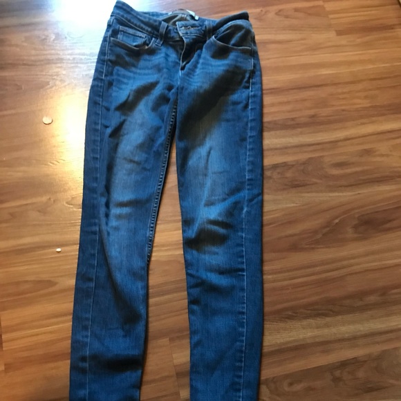 Levi skinny jeans! - Picture 2 of 3